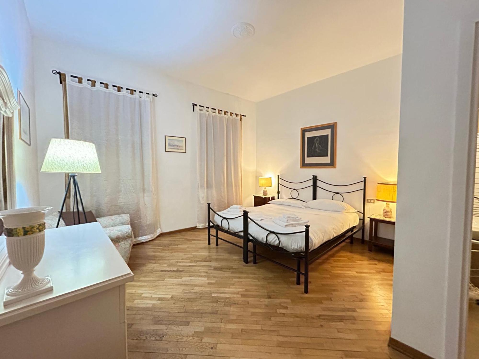 Federighi 2bd, 2bath, With Elevator By Florencehospitality Com * Florencia